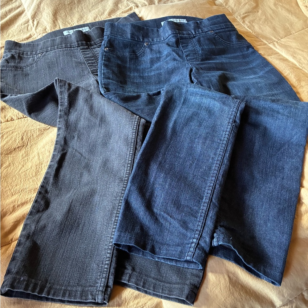 2 pairs of Chico Jeans